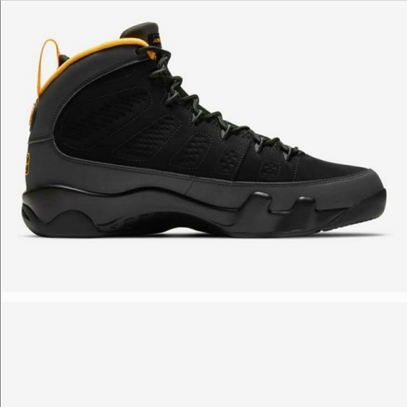 Jordan Retro 9 University Gold size 12 brand new main image 3